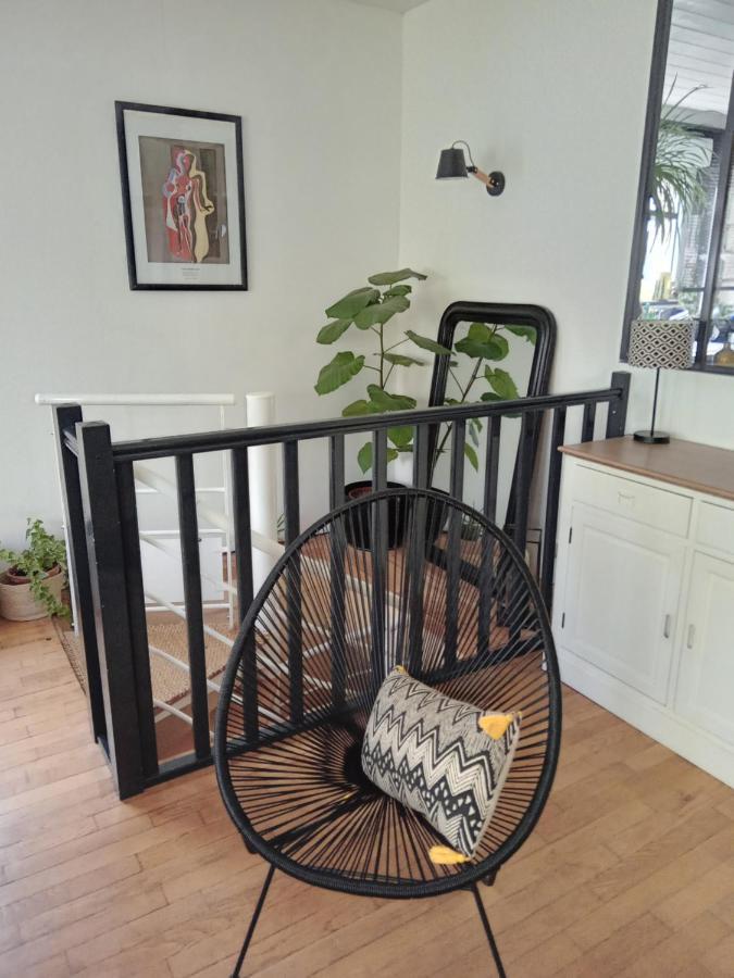 Le 28 Bed & Breakfast Uzerche Bagian luar foto
