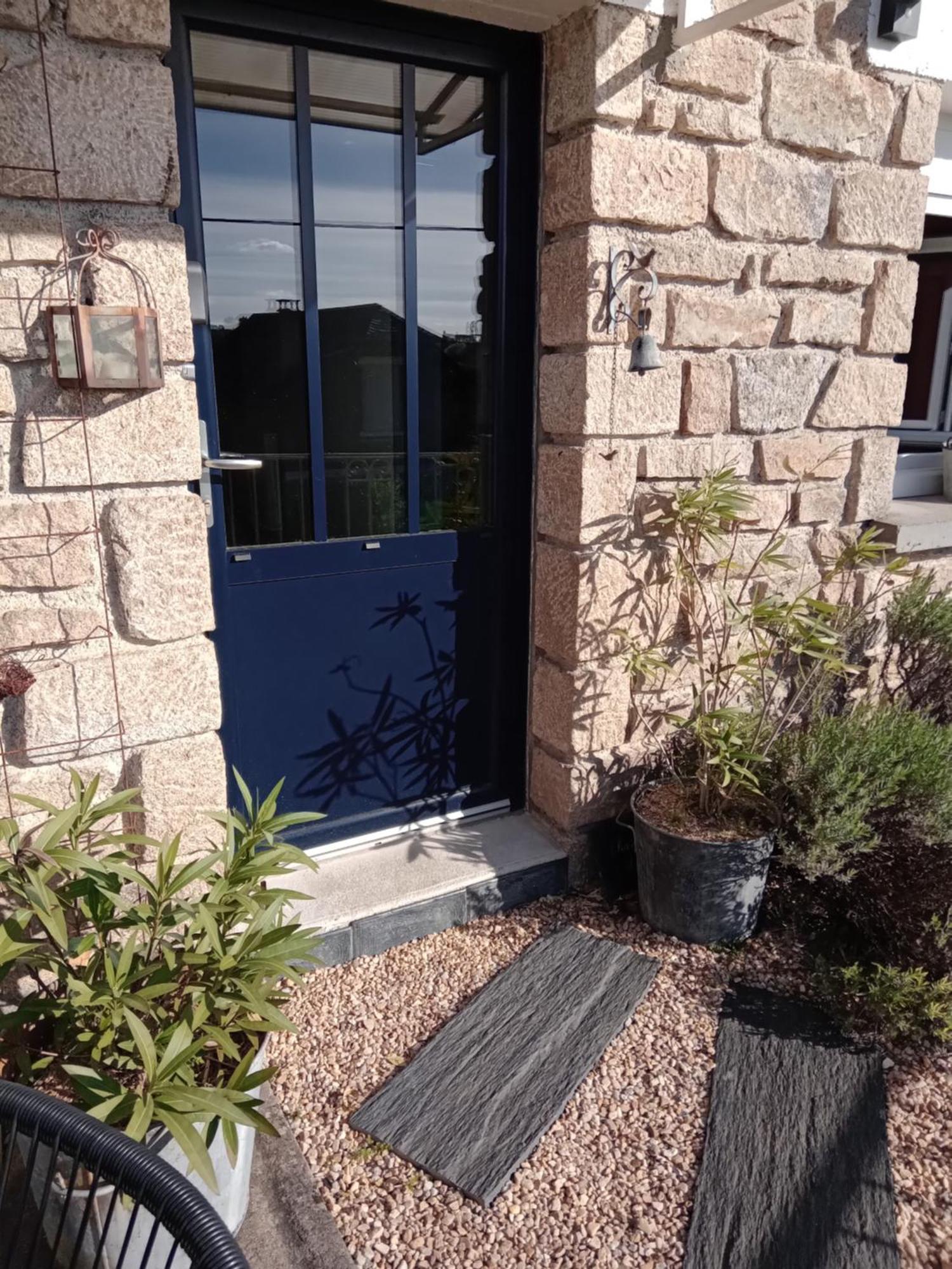 Le 28 Bed & Breakfast Uzerche Bagian luar foto